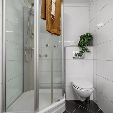 Apartment Modern In Center - 5 Bedrooms - 1 Minute To Bryggen