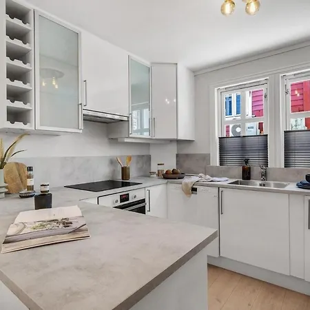 Modern In Center - 5 Bedrooms - 1 Minute To Bryggen Bergen